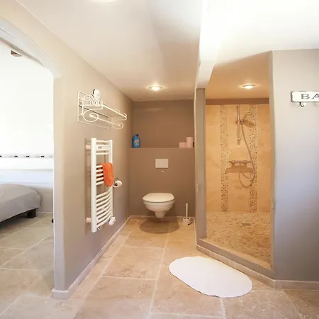 In Provence With Infinity Pool *