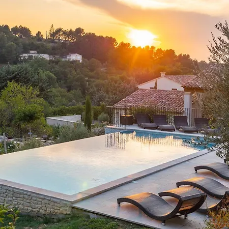 Villa In Provence With Infinity Pool *